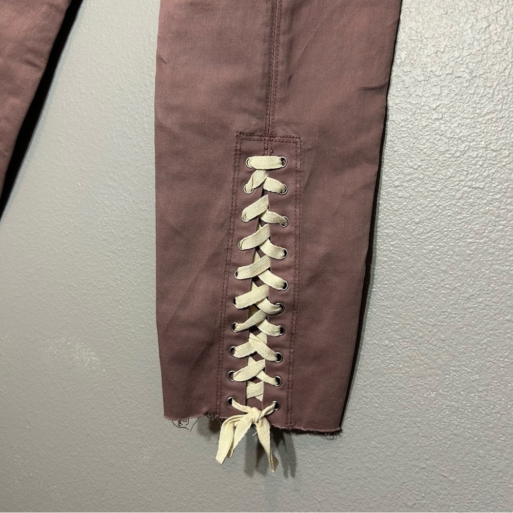 Cristina Mauve Pink Lace-Up Ankle Skinny Jeans Size 8 Trendy Statement Pants - Picture 3 of 6